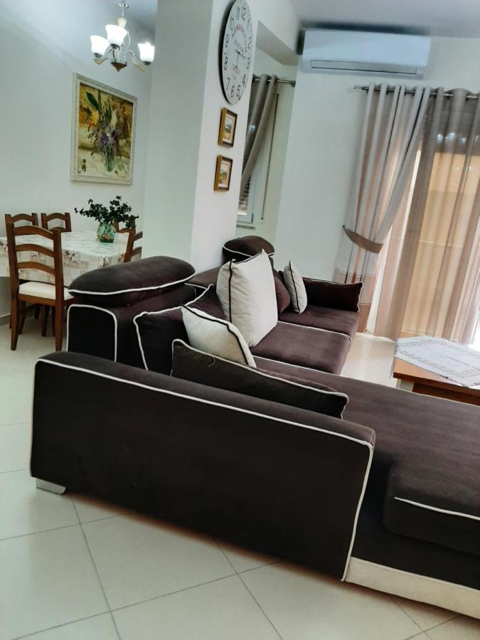 Milka Apartment Golem  Extérieur photo
